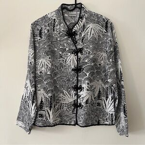 Chico’s | 100% Silk Oriental Print Jacket | Black/White | Size 2 Chico’s= L (12)